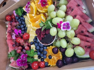 Fruit and dip platter